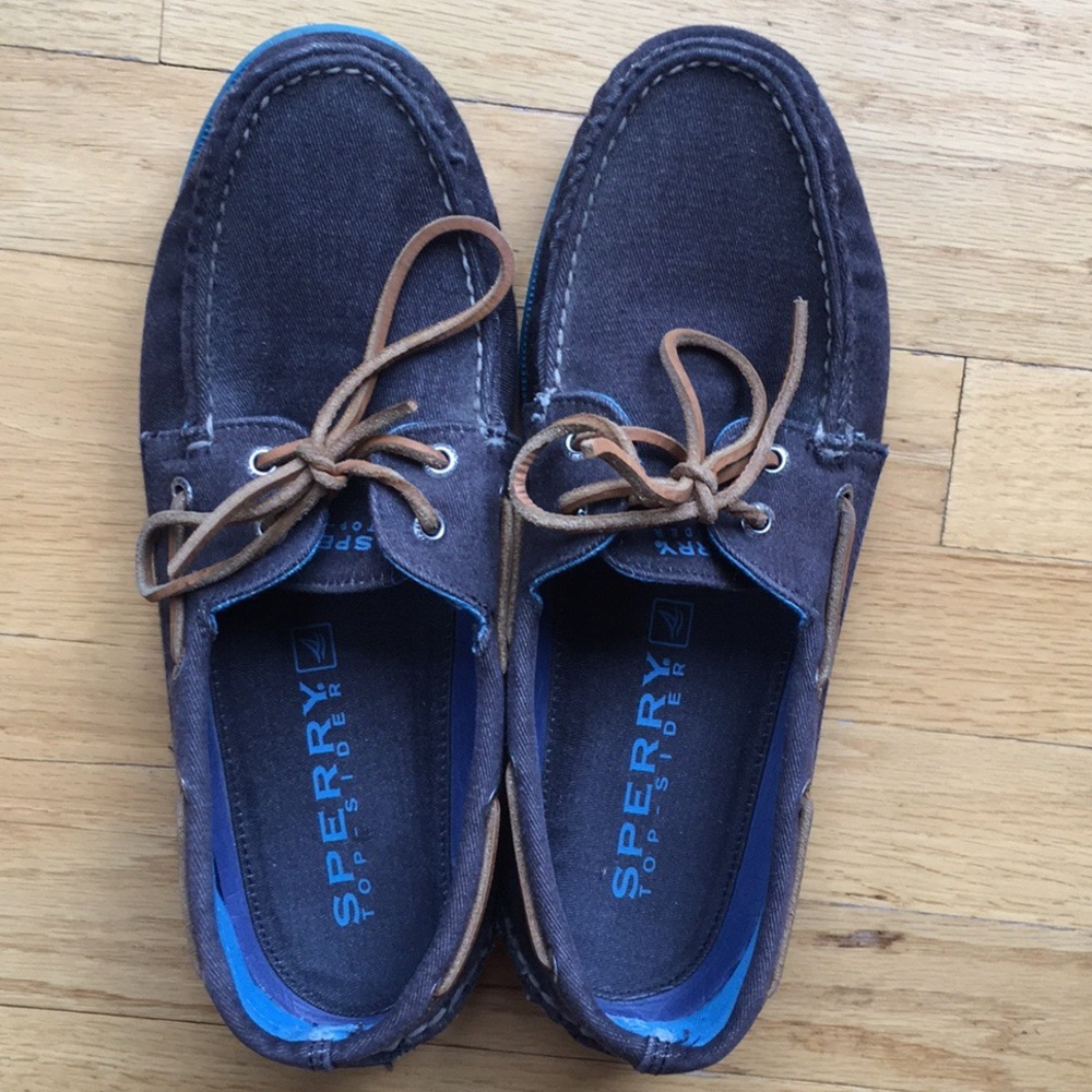 Men’s Sperry Topsider canvas shoes, size: 10M